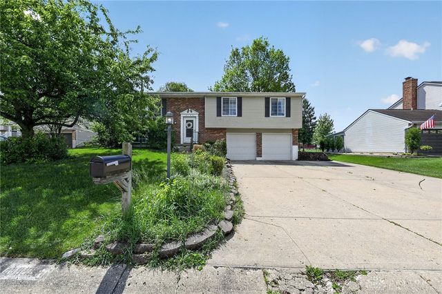 4199 White Hawk Court, Beavercreek, OH 45430