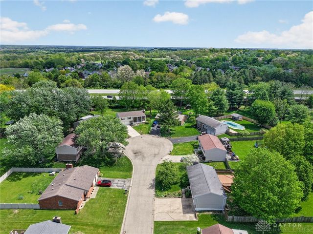4199 White Hawk Court, Beavercreek, OH 45430