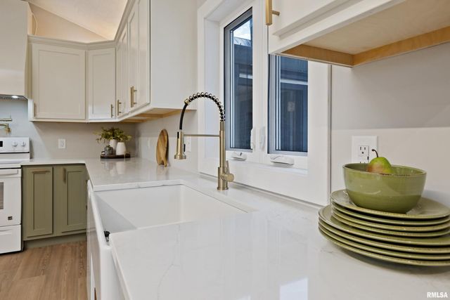 6603-6605 GARDNER, Quincy, IL 62305