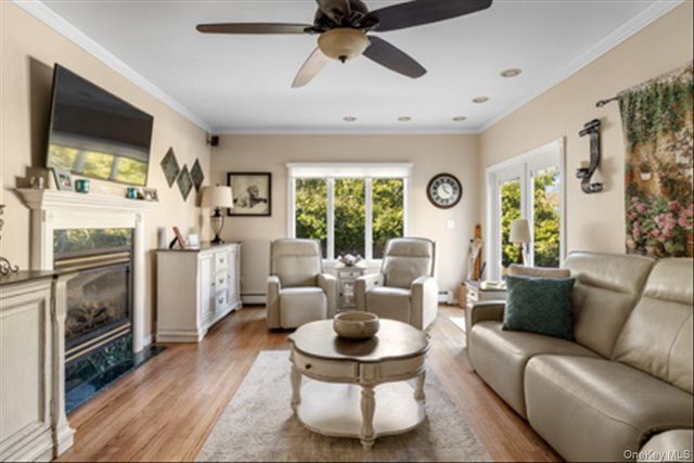 129 Bishop Lane, Holbrook, NY 11741