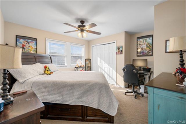 129 Bishop Lane, Holbrook, NY 11741