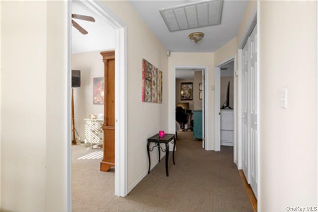 129 Bishop Lane, Holbrook, NY 11741