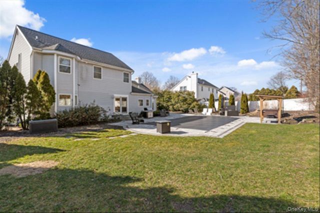 129 Bishop Lane, Holbrook, NY 11741