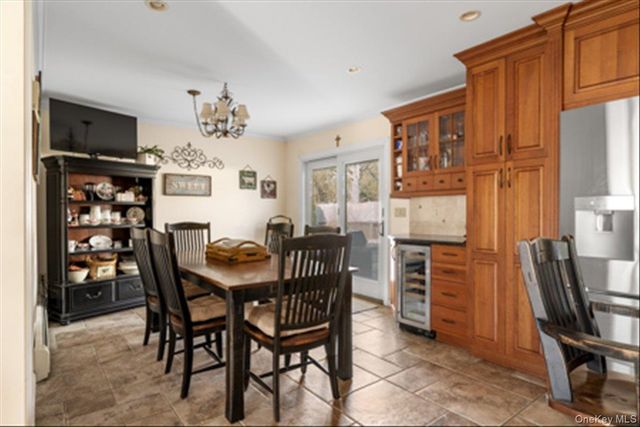 129 Bishop Lane, Holbrook, NY 11741