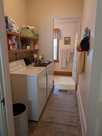 228 Taylor Street, Fredericktown, OH 43019