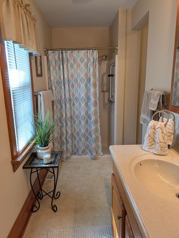 228 Taylor Street, Fredericktown, OH 43019