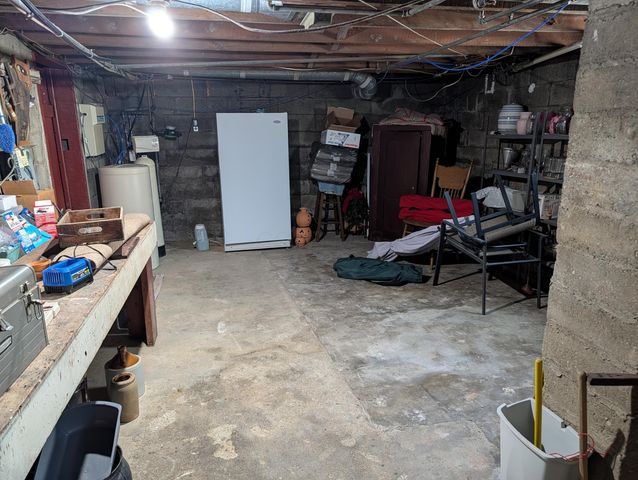 228 Taylor Street, Fredericktown, OH 43019