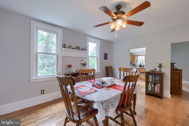 240 CIRCLE DR, Red Lion, PA 17356