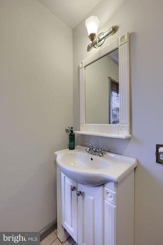 240 CIRCLE DR, Red Lion, PA 17356