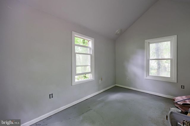 240 CIRCLE DR, Red Lion, PA 17356
