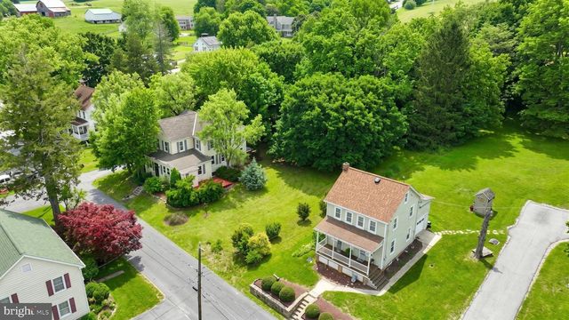 240 CIRCLE DR, Red Lion, PA 17356
