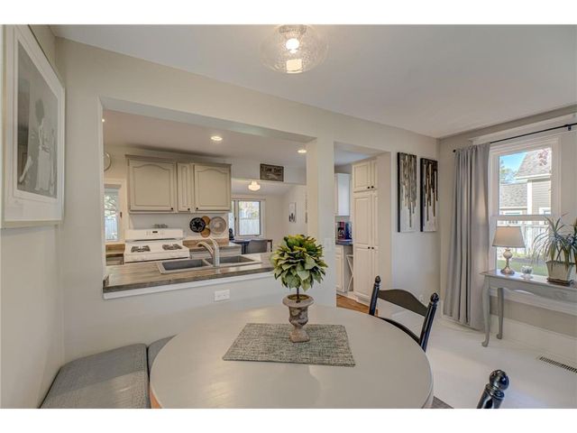 512 Locust Street, Hudson, WI 54016