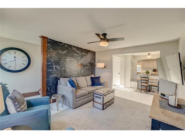 512 Locust Street, Hudson, WI 54016