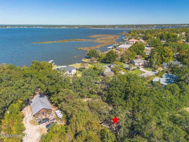 427 Christi Lane, Biloxi, MS 39531