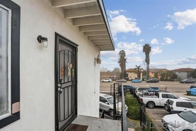 829 Grand Avenue, Spring Valley, CA 91977