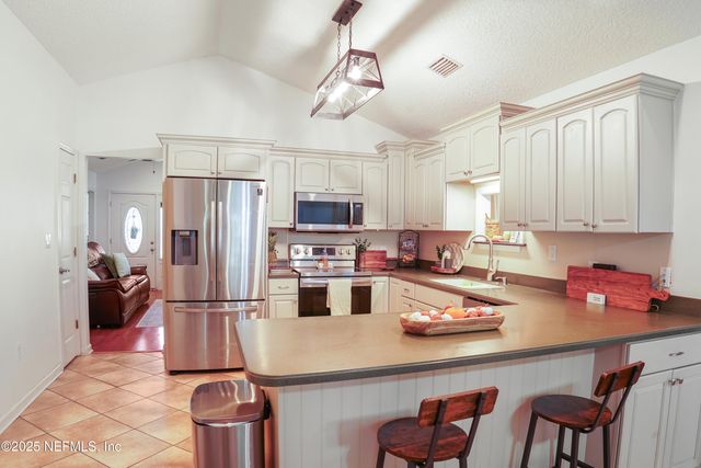 11485 PEACOCK CREEK Road, Glen St. Mary, FL 32040