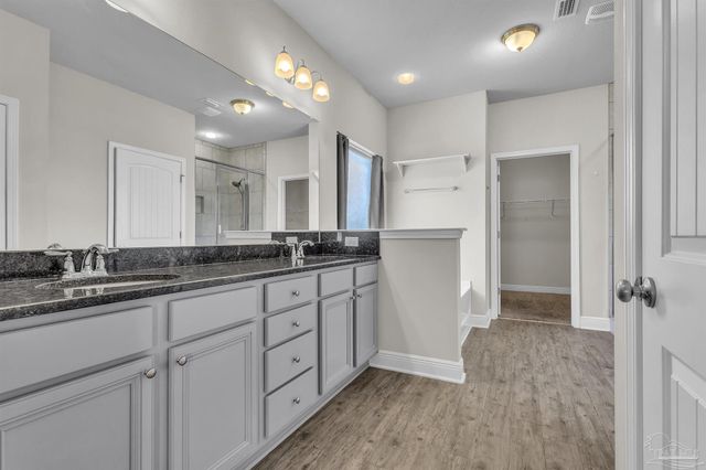 5865 W Cambridge Way, Pace, FL 32571