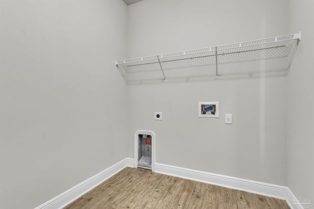 5865 W Cambridge Way, Pace, FL 32571