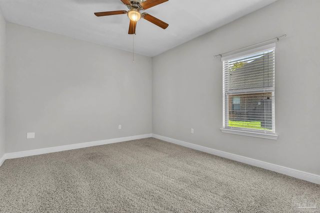 5865 W Cambridge Way, Pace, FL 32571