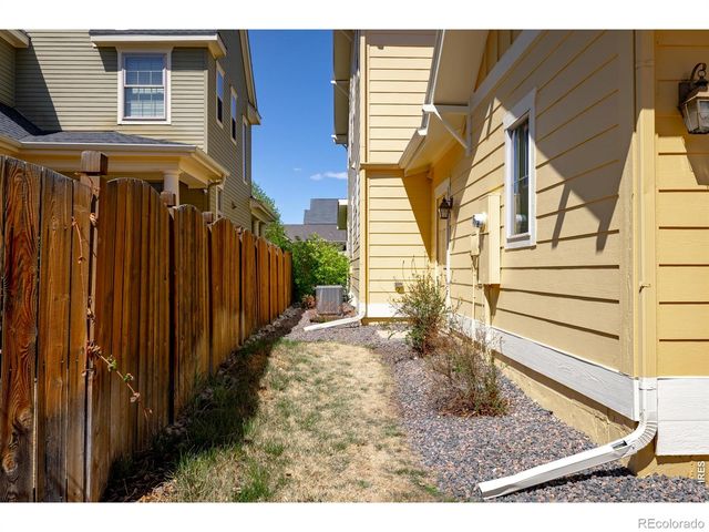 1422 Haystack Way, Lafayette, CO 80026