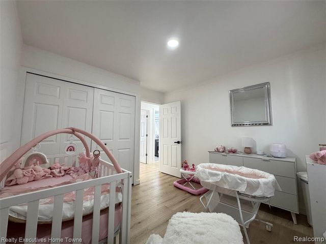 16804 E 12 Mile Road, Roseville, MI 48066