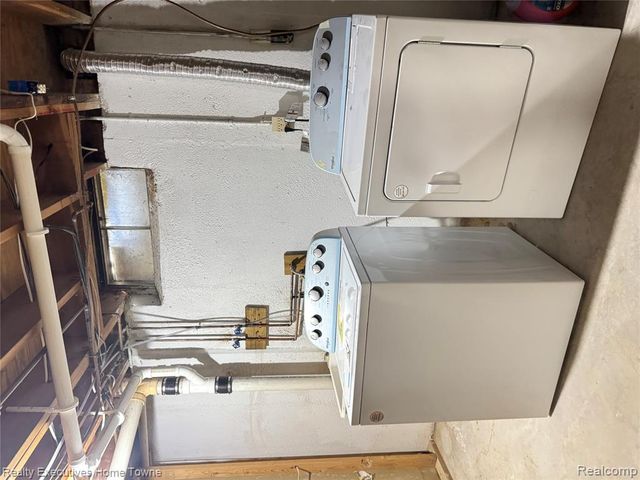 16804 E 12 Mile Road, Roseville, MI 48066