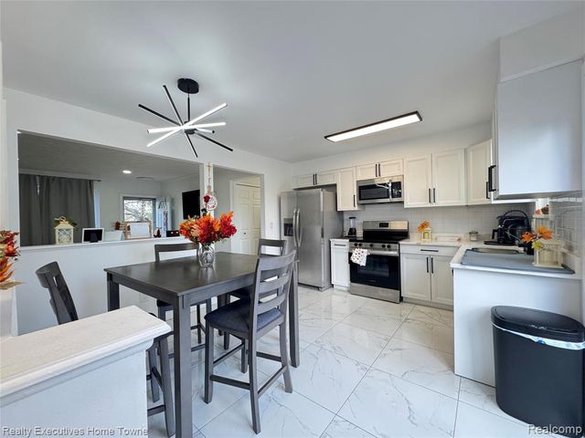 16804 E 12 Mile Road, Roseville, MI 48066