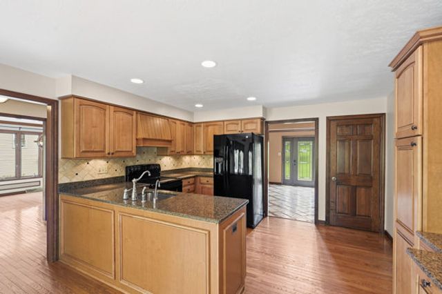 2493 Elkridge Drive DRIVE, Franklin Park, PA 15090