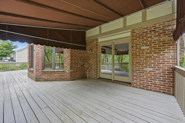 2493 Elkridge Drive DRIVE, Franklin Park, PA 15090
