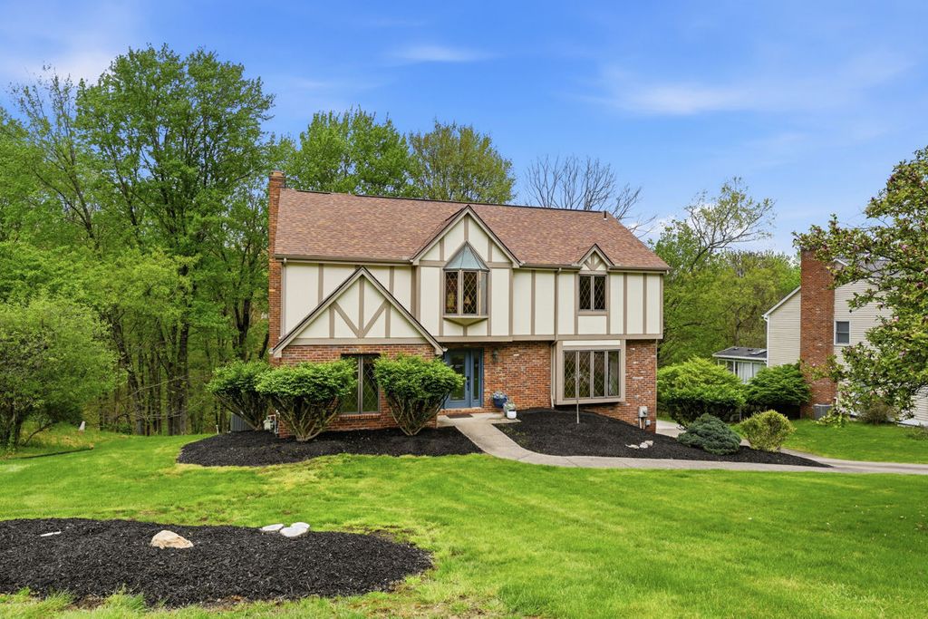 2493 Elkridge Drive DRIVE, Franklin Park, PA 15090