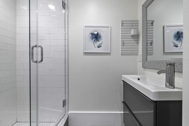 62 Atherton Rd. A, Brookline, MA 02446