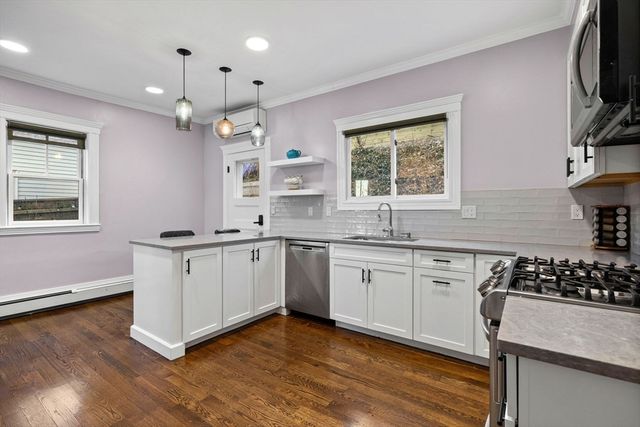 62 Atherton Rd. A, Brookline, MA 02446
