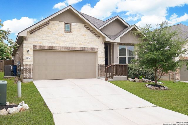 6054 Akin Cir, San Antonio, TX 78261