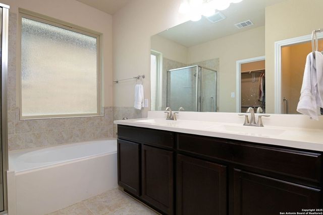 6054 Akin Cir, San Antonio, TX 78261