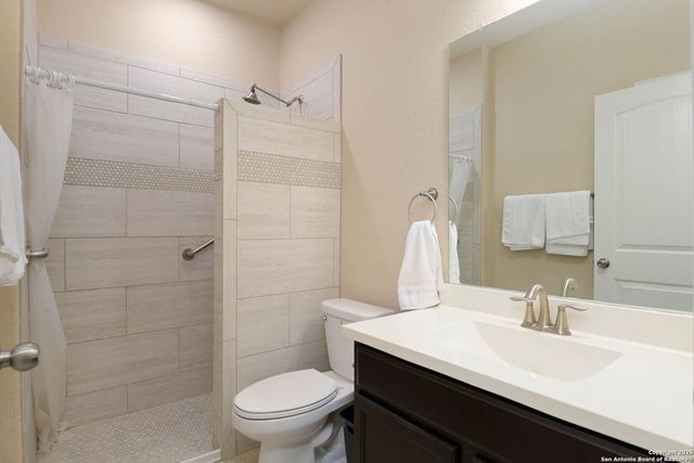 6054 Akin Cir, San Antonio, TX 78261