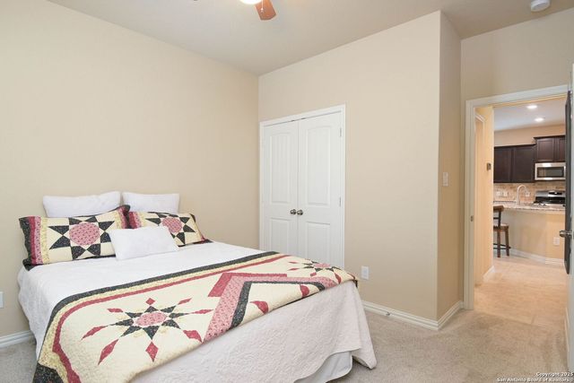 6054 Akin Cir, San Antonio, TX 78261