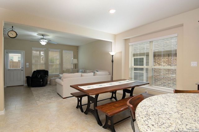 6054 Akin Cir, San Antonio, TX 78261