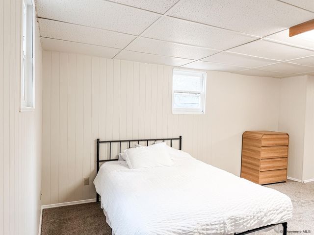 2985 HENDERSON DR, Cheyenne, WY 82001