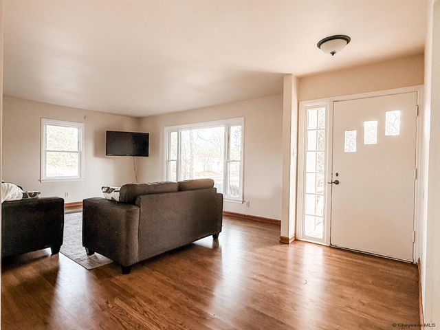 2985 HENDERSON DR, Cheyenne, WY 82001