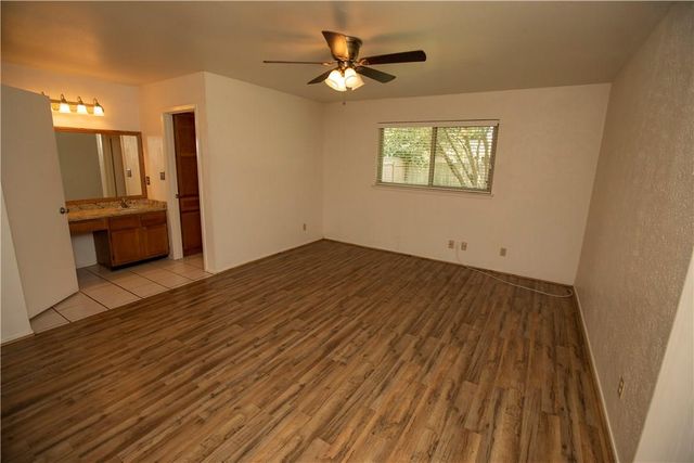 4913 WING RD, Austin, TX 78749