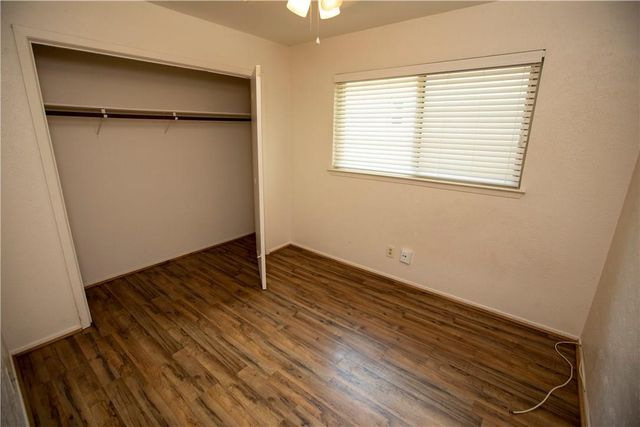 4913 WING RD, Austin, TX 78749