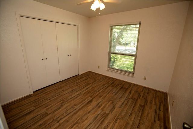 4913 WING RD, Austin, TX 78749