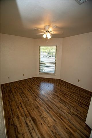 4913 WING RD, Austin, TX 78749