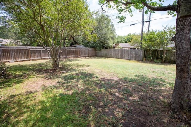 4913 WING RD, Austin, TX 78749