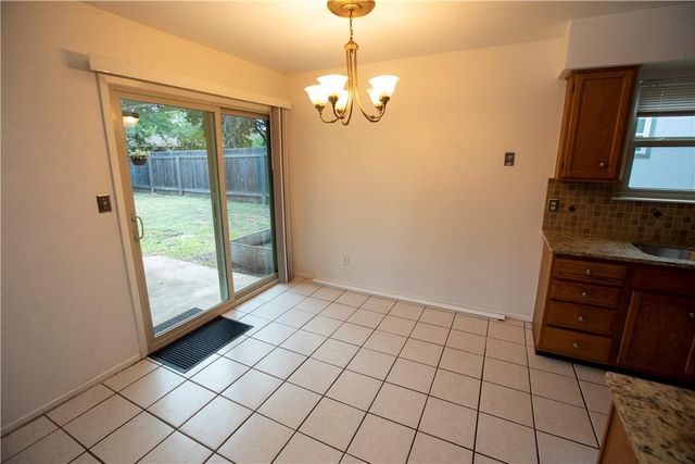 4913 WING RD, Austin, TX 78749