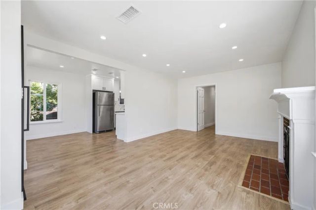 2904 W Chandler, Burbank, CA 91505