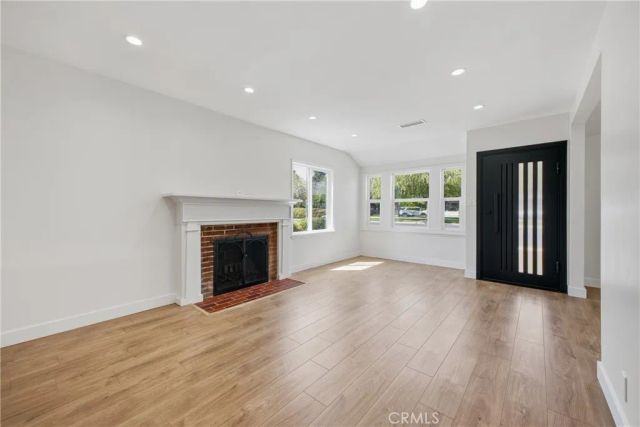 2904 W Chandler, Burbank, CA 91505