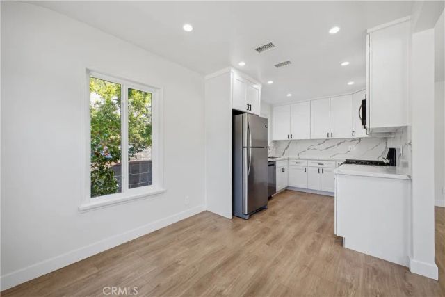 2904 W Chandler, Burbank, CA 91505