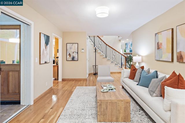 166 Midship Dr, Hercules, CA 94547