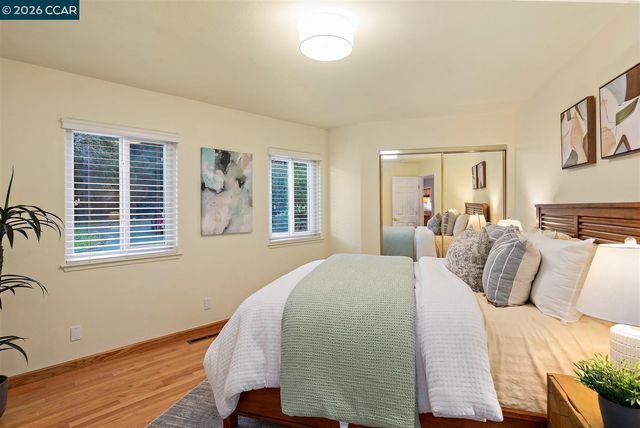 166 Midship Dr, Hercules, CA 94547